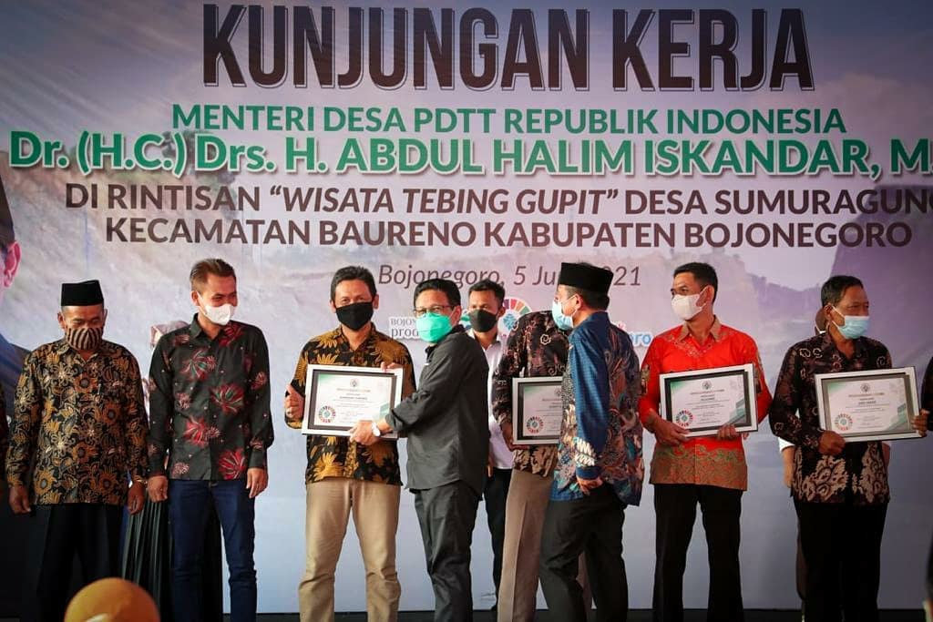 Gus Menteri Desa PDTT Apresiasi Desa yang Telah Selesaikan Pemutakhiran Data SDGs Desa Tahun 2021