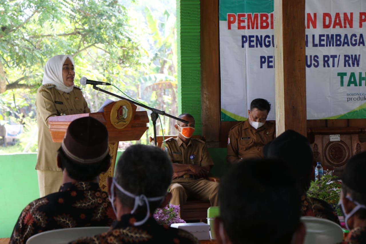 Optimalkan Kinerja, Pemkab Bojonegoro Cairkan BKK Total Rp 11,532 Miliar Untuk Insentif Ketua RT/RW