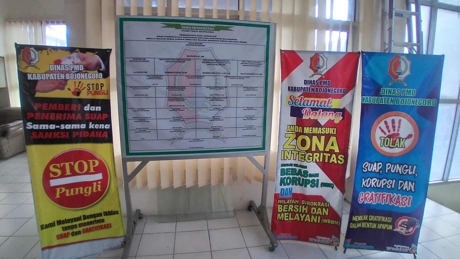Penandatanganan Komitmen Bersama Zona Integritas Dinas PMD Bojonegoro Menuju WBK dan WBBM